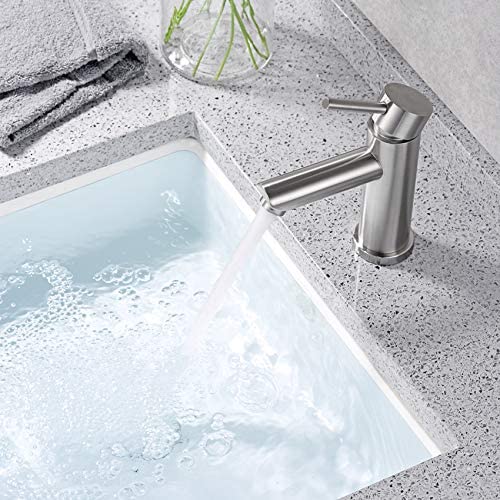 Robinet de lavabo de salle de bain en nickel brossé en acier inoxydable certifié Aquacubic cUPC